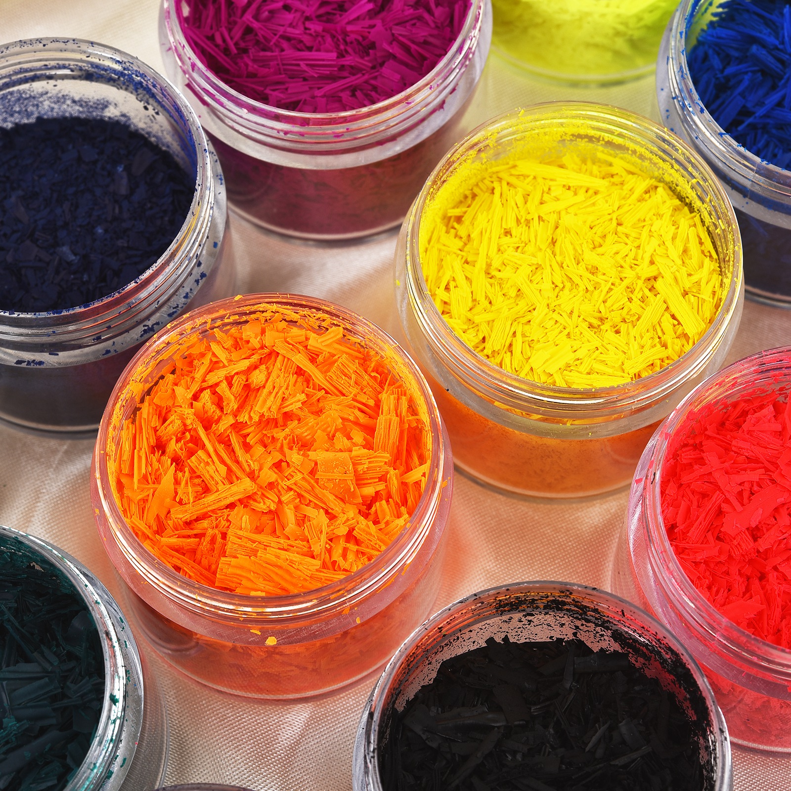12 Colors 3g Per Color DIY Can - Soy Wax Pillar Blend recension och pris